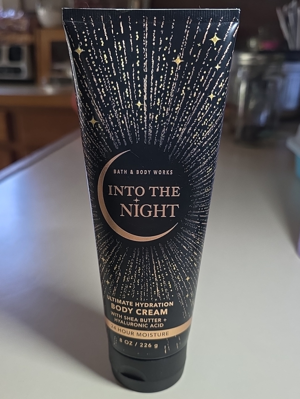 Bath & Body Works Into The Night Body Cream-Ultimate Hydration.